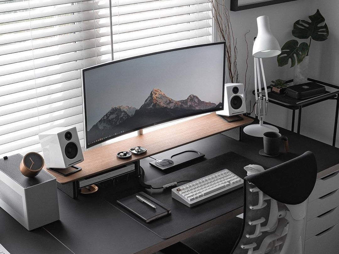 Minimal Office Interior Essentials:  How to Keep Only What You Need