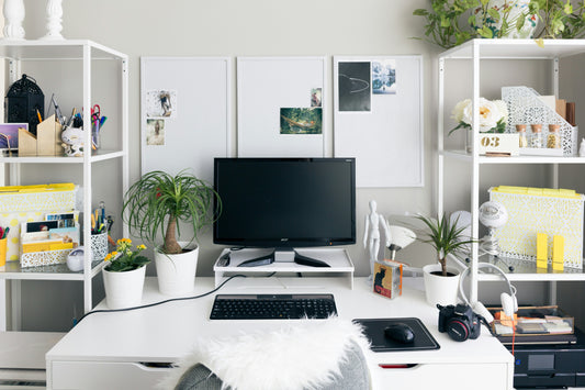 Boost Your Productivity:  Desk Setup Essentials That Make Work Twice as Efficient