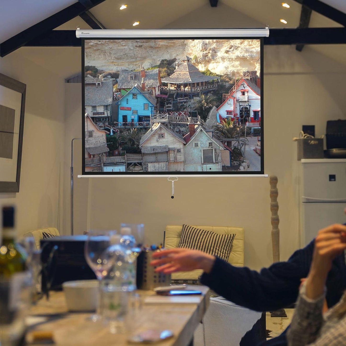 72" Projection Screen Pull Down 4:3 4K HD Manual Retractable Projector Screen with Auto-Locking Wall Mounted Home Theater Indoor Outdoor Movie Night 57" x 43" Matte White