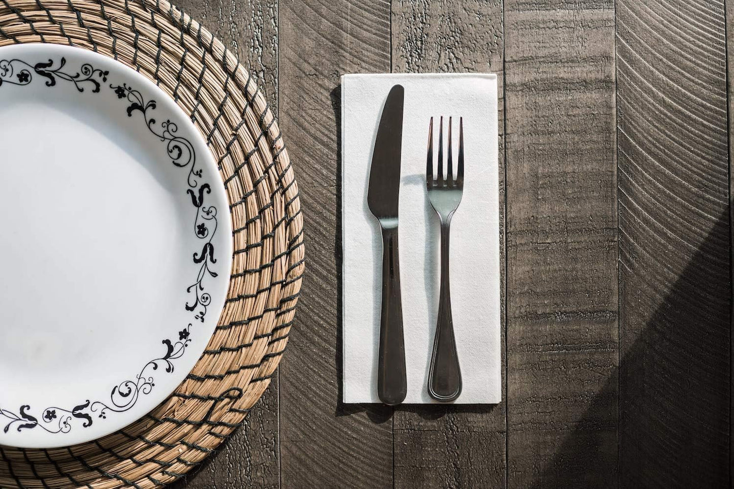 400 Paper Towels Cloth-Like Hand Tissue Paper Napkins, Disposable Hand Towels for Bathroom Guests, Disposable Face Towel for Guest, Washcloths or Dinner Napkin, Made in USA, White