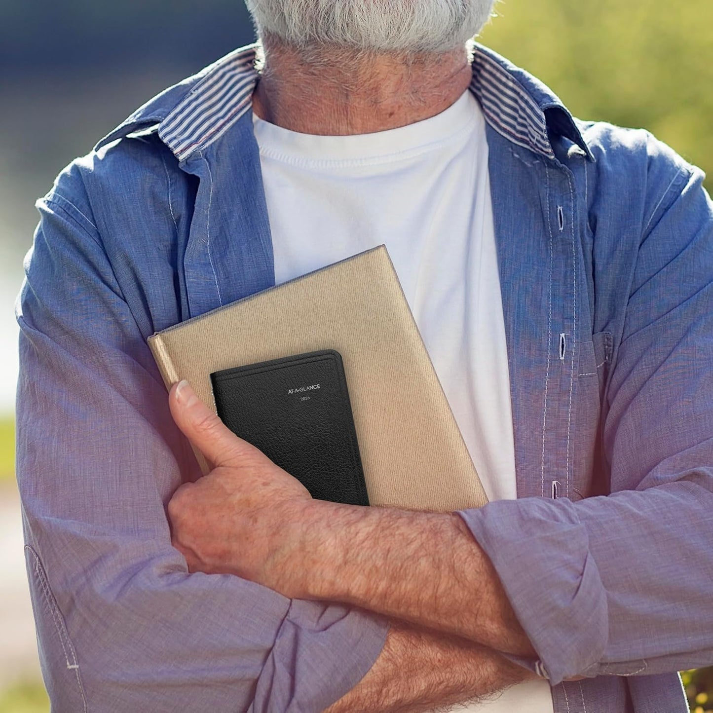 AT-A-GLANCE 2026 Planner, Weekly, 3-1/2 x 6", Pocket Size, Hourly, DayMinder, Black (G2500026)